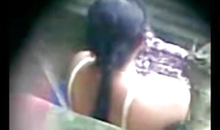 सौतेला भाई जवान बहन को चोदता है जबकि उसका सेक्सी मूवी फुल एचडी सेक्सी मूवी प्रेमी शावर में है