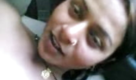 कत्यूषका को बाहर ले जाया गया हिंदी में सेक्सी मूवी फिल्म और गड़बड़ किया गया