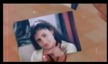 आदमी एक सेक्सी मूवी सेक्सी फिल्म वीडियो में सुनहरे बालों वाली डिल्डो और बेकार है