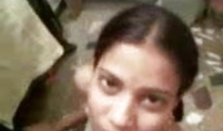 रूसी छात्र एक आदमी के साथ उसके कमरे हिंदी पिक्चर सेक्सी मूवी में चुदाई करता है