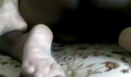 रेस्तरां की सेक्सी परिचारिका ने सूप के न्यू हिंदी सेक्सी मूवी साथ बर्तन में खाना पकाने के लिए देखा
