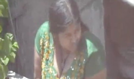 श्यामला फूहड़ एक चाटना उसकी बात देता सेक्सी मूवी वीडियो में सेक्सी है