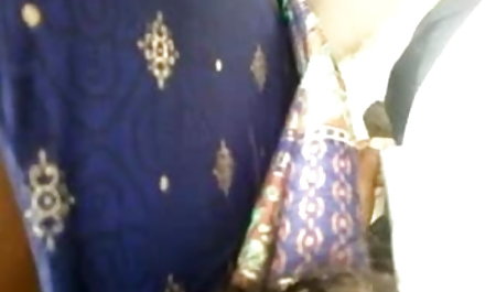 युवा सुंदरता आदमी को सुबह blowjob देता मूवी एचडी सेक्सी है