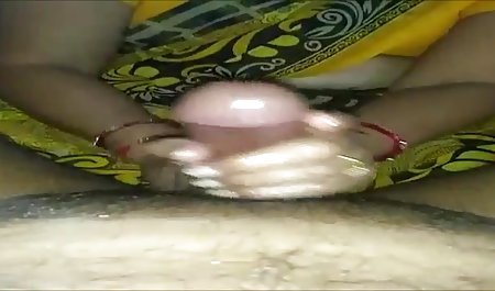 साफ स्तन के साथ पतला श्यामला एक अच्छा आदमी द्वारा गड़बड़ फुल सेक्स हिंदी मूवी हो जाता है