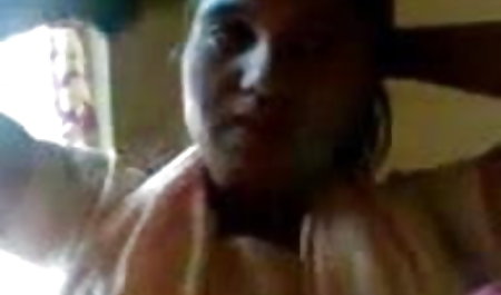 लंपट ओवरसियर ने सेल खोला, और प्रवेश करने पर, उसने कैदी को सेक्सी मूवी हिंदी में फुल एचडी अपने छेद खोल दिए