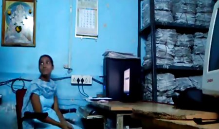 प्रसिद्ध और अविश्वसनीय रूप से रोमांचक हेनतई जिसमें कपटी सेक्सी फिल्म हिंदी वीडियो मूवी नौकरानी एक युवा महिला के साथ अपने मालिक की शादी को परेशान करना चाहती है