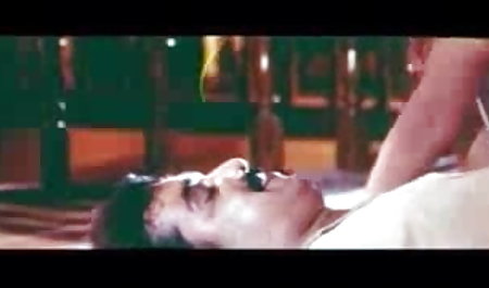 नाइजर ने बड़े हिंदी में सेक्सी फुल मूवी स्तन के बीच एक डिक रखा