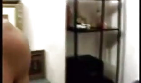 तीन युवा समलैंगिकों ने हिंदी में सेक्सी मूवी फिल्म अपनी गीली चूत को चाटा