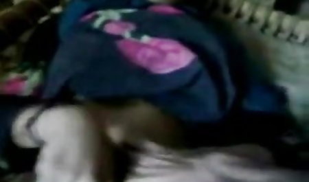 पतला गोरा मुरलीवाला पेरी हिंदी मूवी सेक्सी मूवी एक आदमी को बचाने के लिए तीन ठग द्वारा गड़बड़ हो जाता है