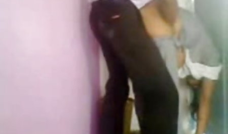 बड़ा आबनूस एक तंग तंग गधे के साथ एक युवा सुनहरे बालों वाली fucks सेक्सी वीडियो फुल फिल्म