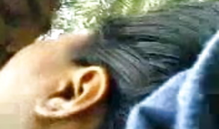 क्रस्टेशियन के साथ खड़े सेक्सी मूवी एचडी मूवी होने पर युवा कुतिया मुर्गा लेता है