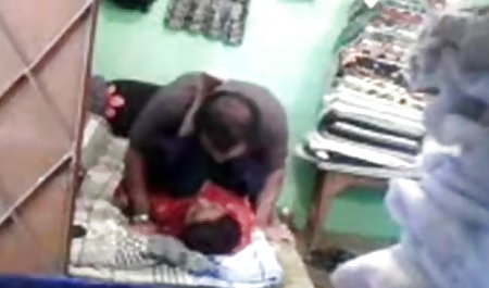 लड़की गैरहाजिर काम करने के भोजपुरी हिंदी सेक्सी मूवी लिए यूनिवर्सिटी आई थी