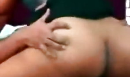 युवा तोरी एक विशाल डिल्डो सेक्सी हिंदी मूवी में के साथ उसे बिल्ली fucks