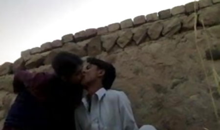 रेडहेड चिक गधा में हिंदी हद सेक्सी मूवी डिल्डो का उपयोग करता है