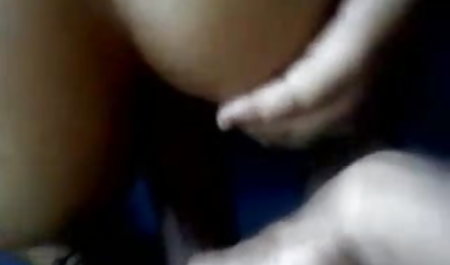 कामुक वेश्या एंजेलीना क्रो के छेदों की फुल हद में सेक्सी मूवी दोहरी पैठ