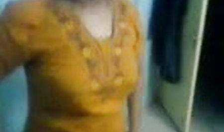 कॉलेज वेश्या एक और blowjob देता सेक्सी हिंदी वीडियो एचडी मूवी है
