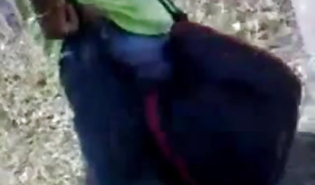 चिकी ने एक प्रेमी के लिए हिंदी एचडी सेक्सी मूवी एक यौन आश्चर्य तैयार किया