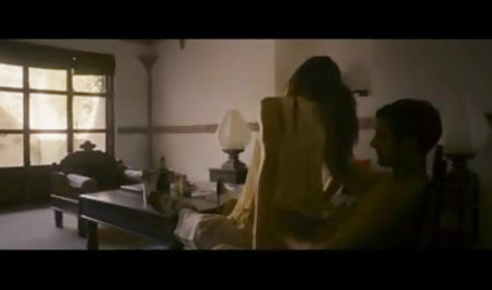 बेबे मुर्गा बेकार है और इसे गधे में ले जाता है एचडी सेक्सी हिंदी मूवी